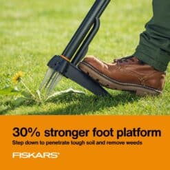 Fiskars 4-Claw Stand Up Weeder - Gardening Hand Weeding Tool with 39" Long Ergonomic Handle