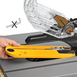 DEWALT 8.25-in 15-Amp Corded Portable Jobsite Table Saw with Folding Stand