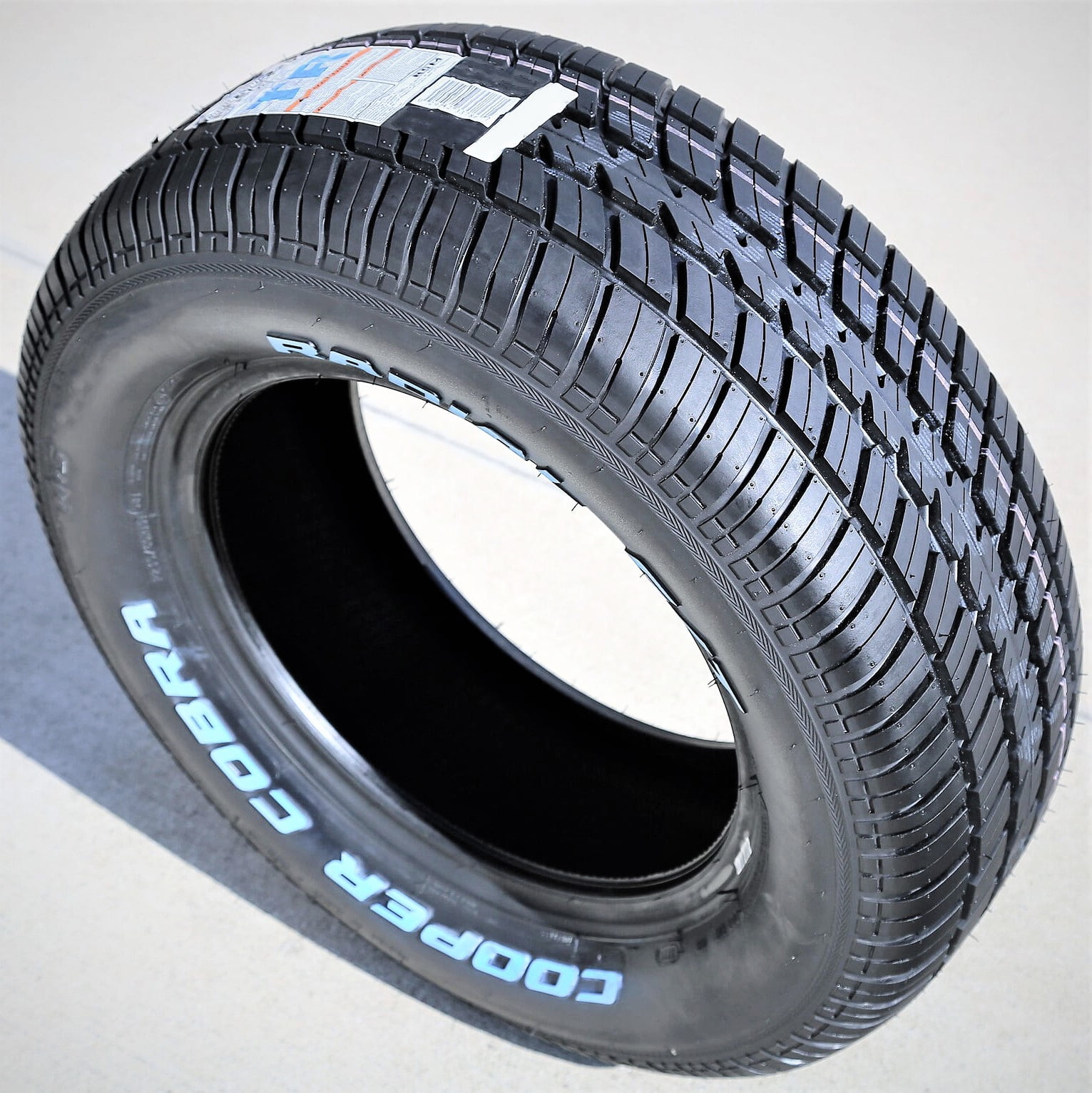 Cooper Cobra Radial G/T All Season P275/60R15 107T Passenger Tire Cooper Cobra Radial G/T All Season P275/60R15 107T Passenger Tire